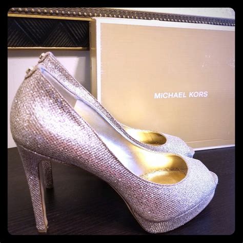 Michael michael kors erika platform + FREE SHIPPING